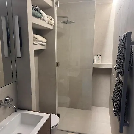 Pinewood By The Sea 帕兰加