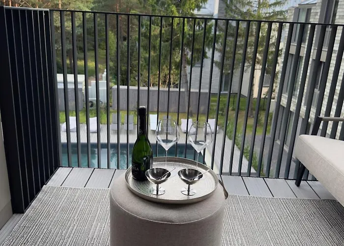 Pinewood By The Sea Apartment